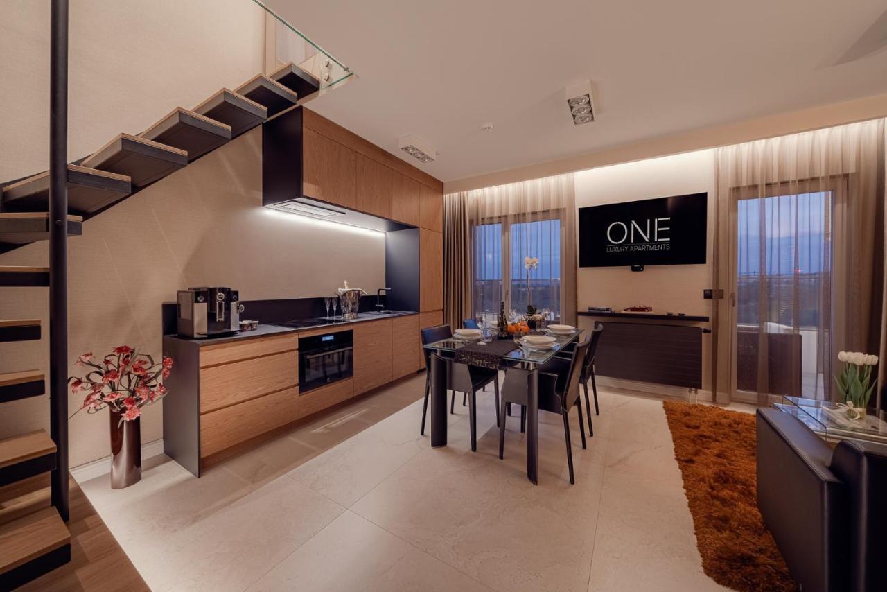 One Luxury Apartments Rzeszow Ngoại thất bức ảnh