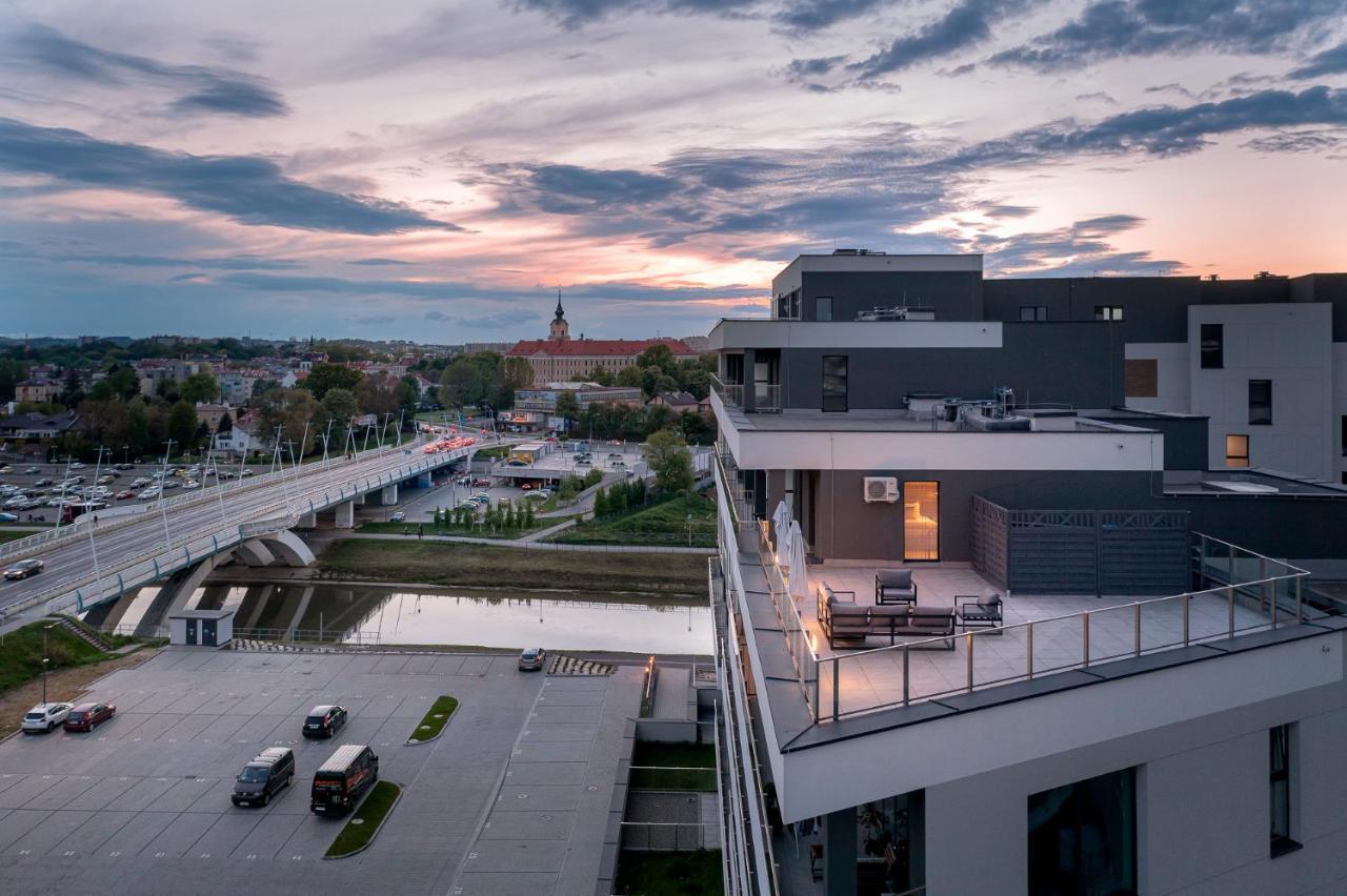 One Luxury Apartments Rzeszow Ngoại thất bức ảnh